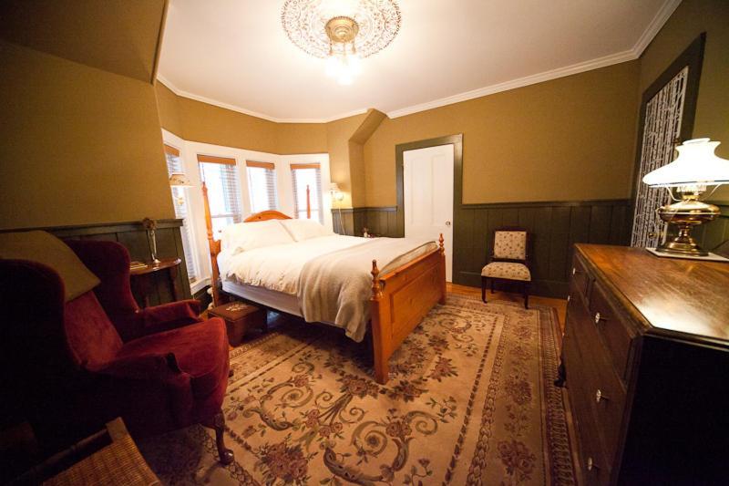 The Inn Montgomery Exterior photo