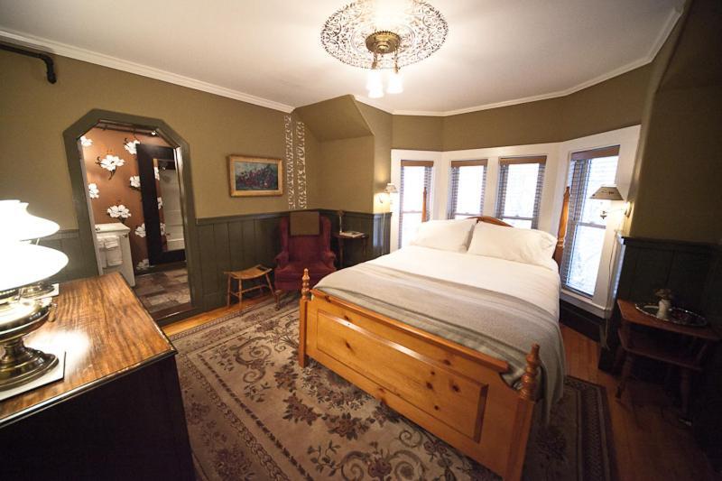 The Inn Montgomery Exterior photo